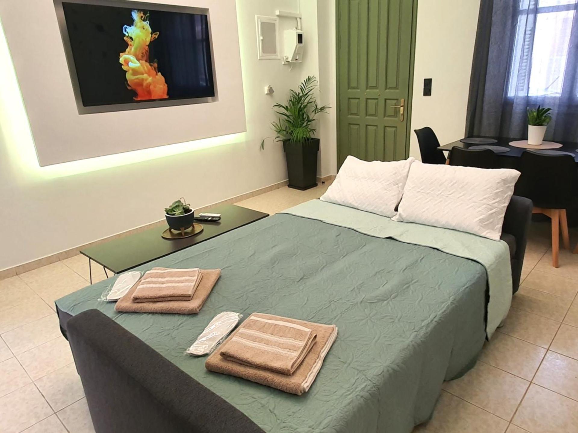 Giolanda Patrasso - Modern Apartment In The Center Of Patras Exterior photo